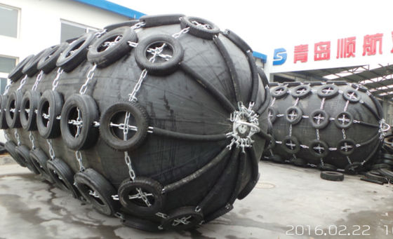 Low Maintenance Pneumatic Rubber Fender CCS Certified Marine Fender for Ship Docking and Harbor Protection Applications