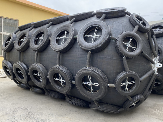 Loại ròng Áp suất bên trong ban đầu 50kPa Tàu để vận chuyển Tấm chắn cao su hàng hải