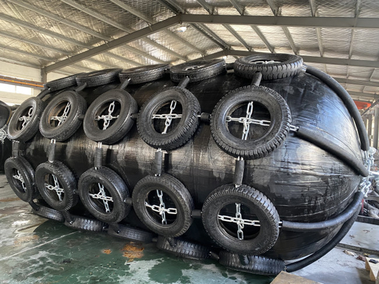 Thuyền neo Chắn nổi Chắn bùn Yokohama Dock Bumper Chắn bùn cao su hàng hải