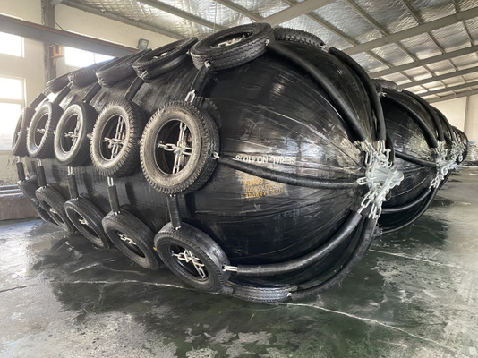 Loại ròng Áp suất bên trong ban đầu 50kPa Tàu để vận chuyển Tấm chắn cao su hàng hải