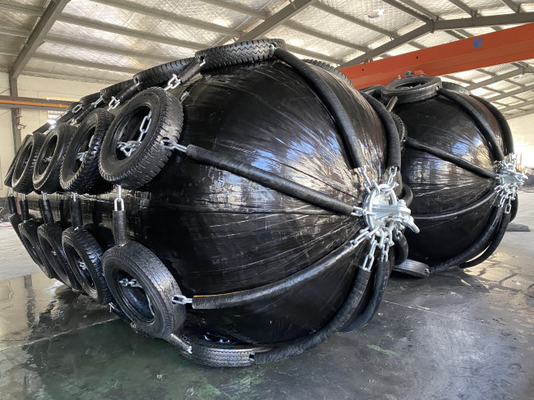 Tấm chắn bùn cao su khí nén STQ STB Yokohama trong các nền tảng dầu