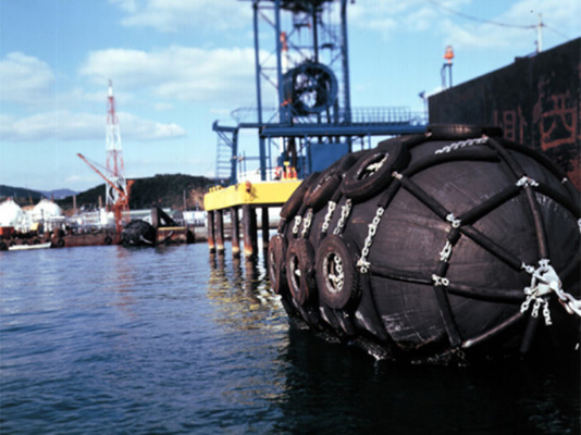 Lốp Net Yokohama Chắn bùn cao su khí nén Docking Các loại Fender Tàu 0,05mpa