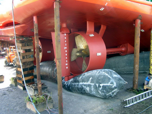 Lên tàu cao su túi khí