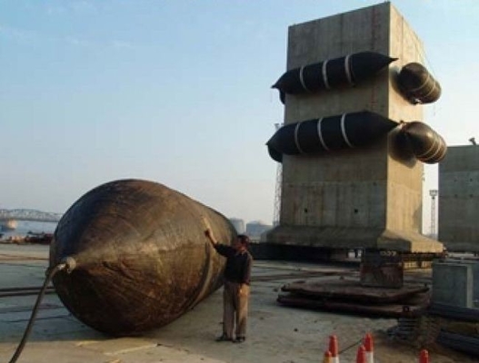 Túi khí phục hồi thuyền dưới nước